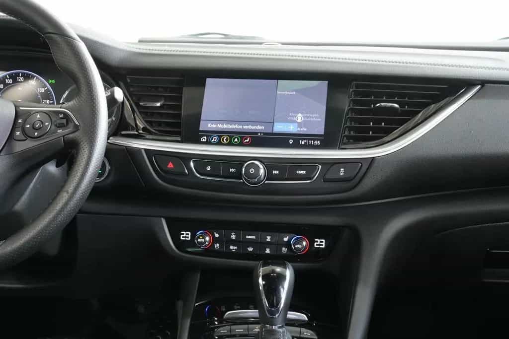 Opel Insignia B Sports Tourer GSi 4x4 *AUT*LED*KEYLEE 11/2020-photo-23