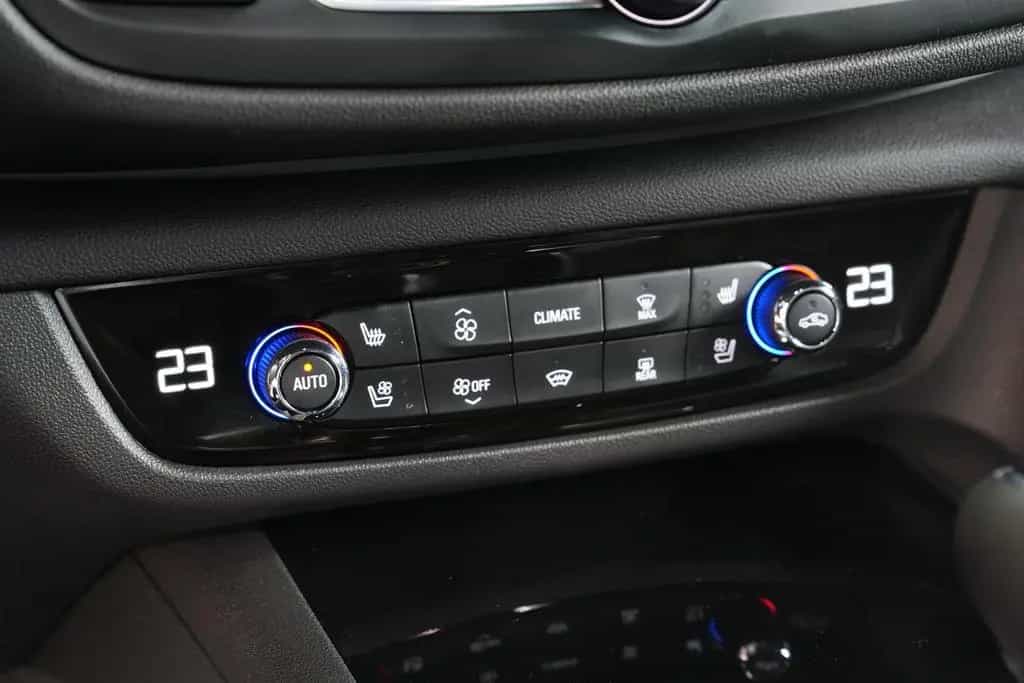 Opel Insignia B Sports Tourer GSi 4x4 *AUT*LED*KEYLEE 11/2020-photo-27
