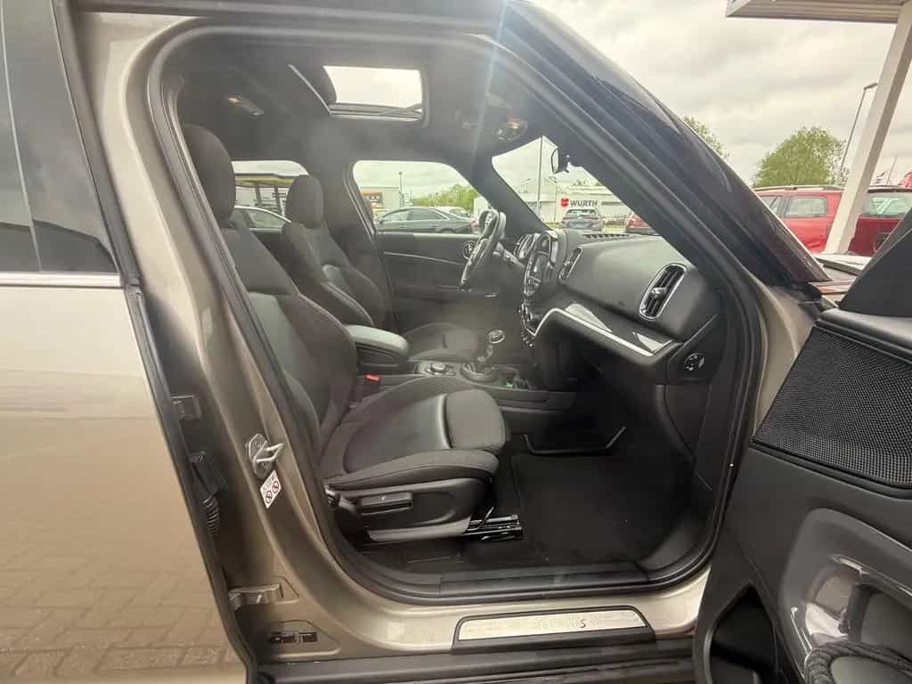 MINI Countryman S (Cooper) S ALL4 PANO/SPORT-AGA/1.H 03/2018-photo-12