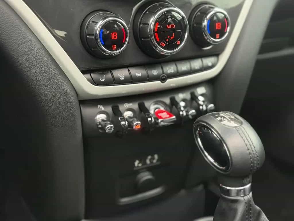 MINI Countryman S (Cooper) S ALL4 PANO/SPORT-AGA/1.H 03/2018-photo-17