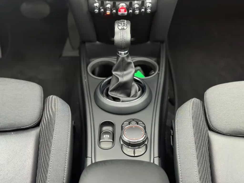 MINI Countryman S (Cooper) S ALL4 PANO/SPORT-AGA/1.H 03/2018-photo-18