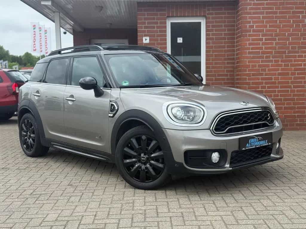 MINI Countryman S (Cooper) S ALL4 PANO/SPORT-AGA/1.H 03/2018-photo-2
