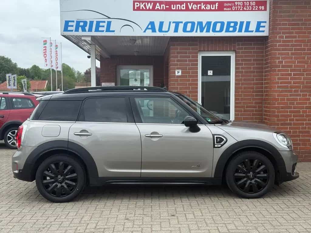 MINI Countryman S (Cooper) S ALL4 PANO/SPORT-AGA/1.H 03/2018-photo-3