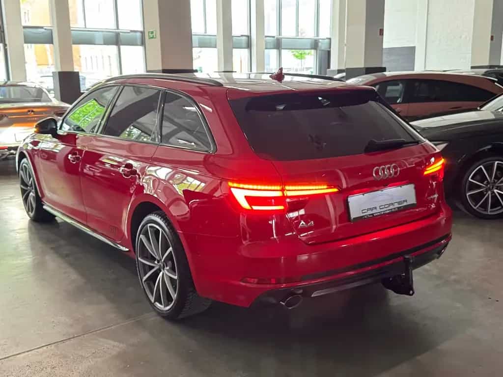 Audi A4 2.0 TFSI G-TRON 3X S-LINE BLACK EDITION VOLL 06/2018-photo-1