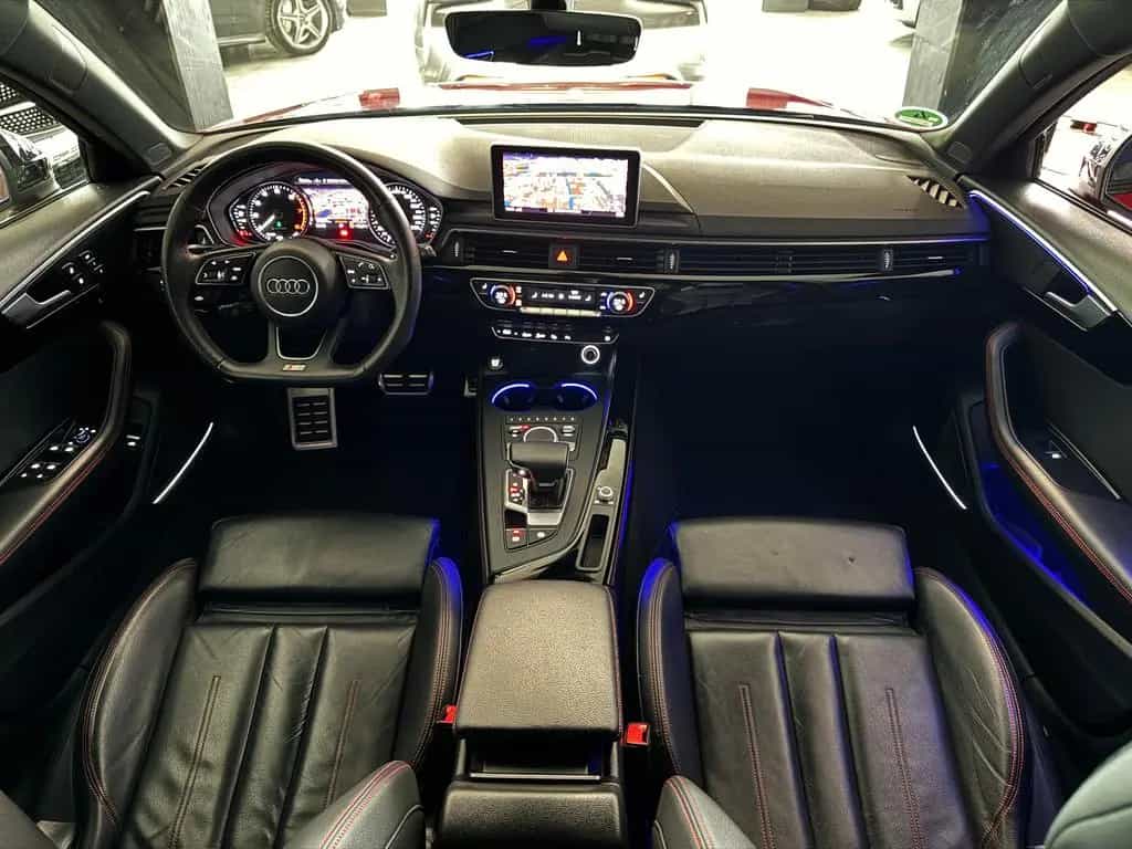 Audi A4 2.0 TFSI G-TRON 3X S-LINE BLACK EDITION VOLL 06/2018-photo-16