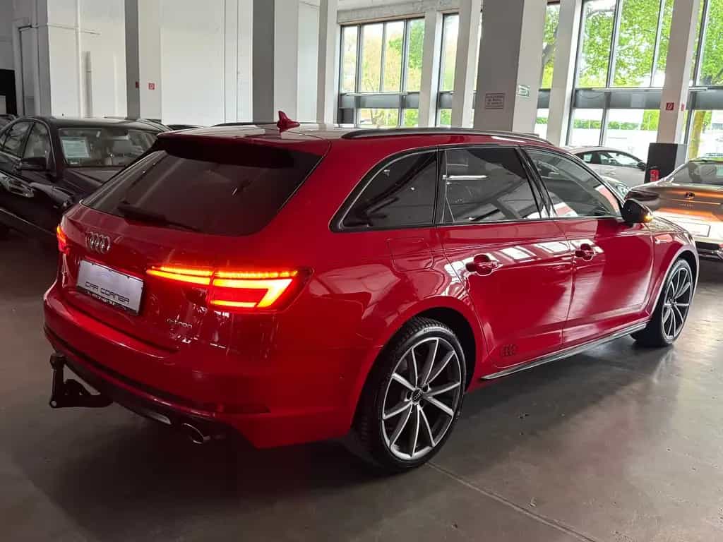 Audi A4 2.0 TFSI G-TRON 3X S-LINE BLACK EDITION VOLL 06/2018-photo-3
