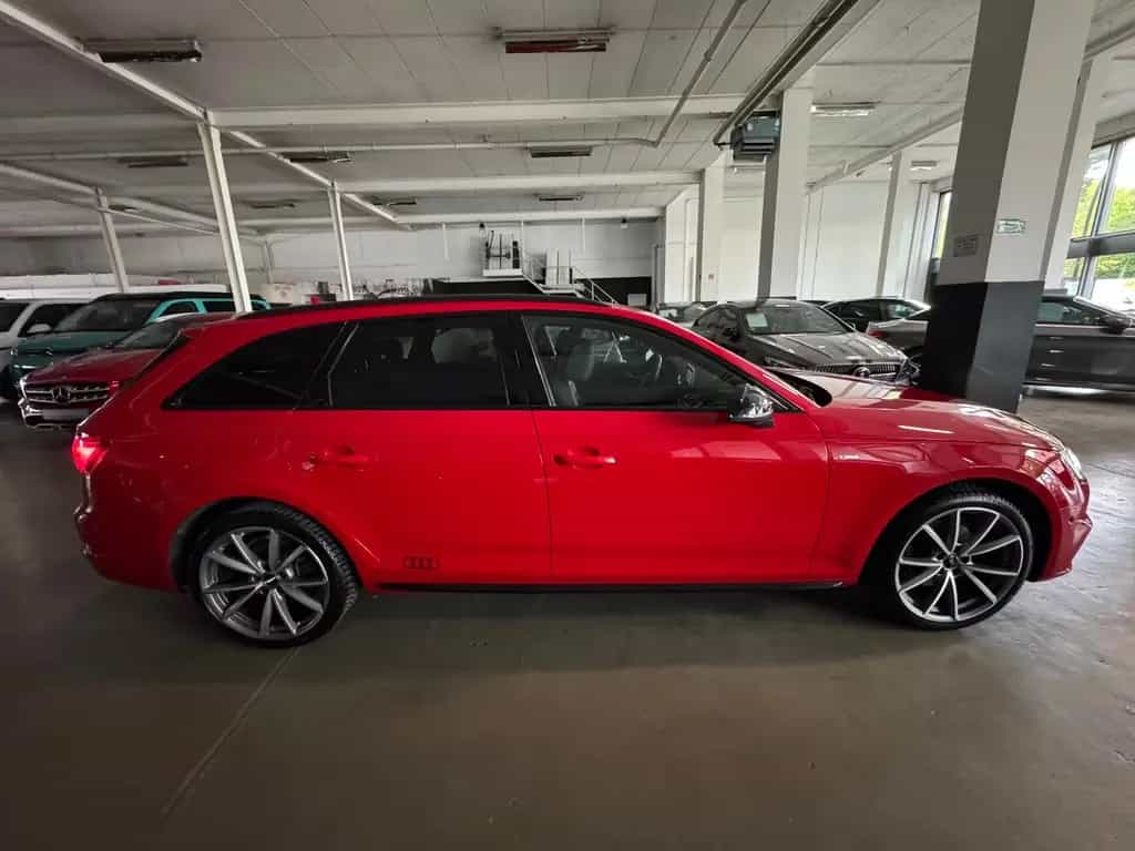 Audi A4 2.0 TFSI G-TRON 3X S-LINE BLACK EDITION VOLL 06/2018-photo-4