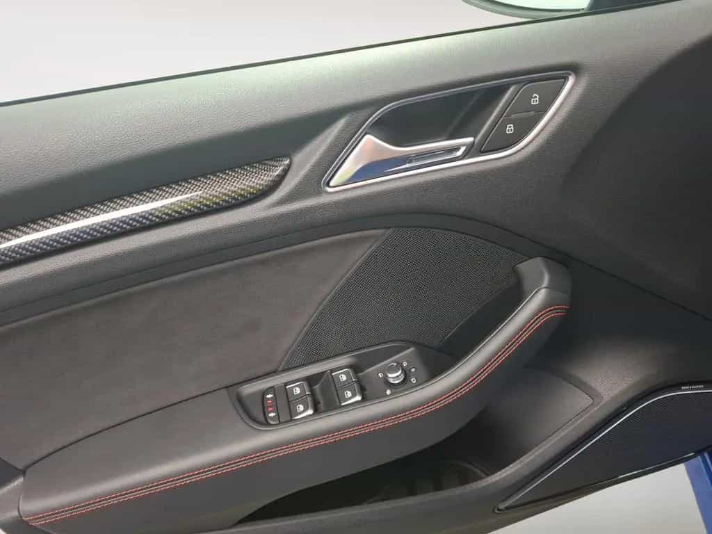 Audi RS3 RS 3 2.5 TFSI quattro Limousine Matrix Pano B&O 11/2019-photo-13