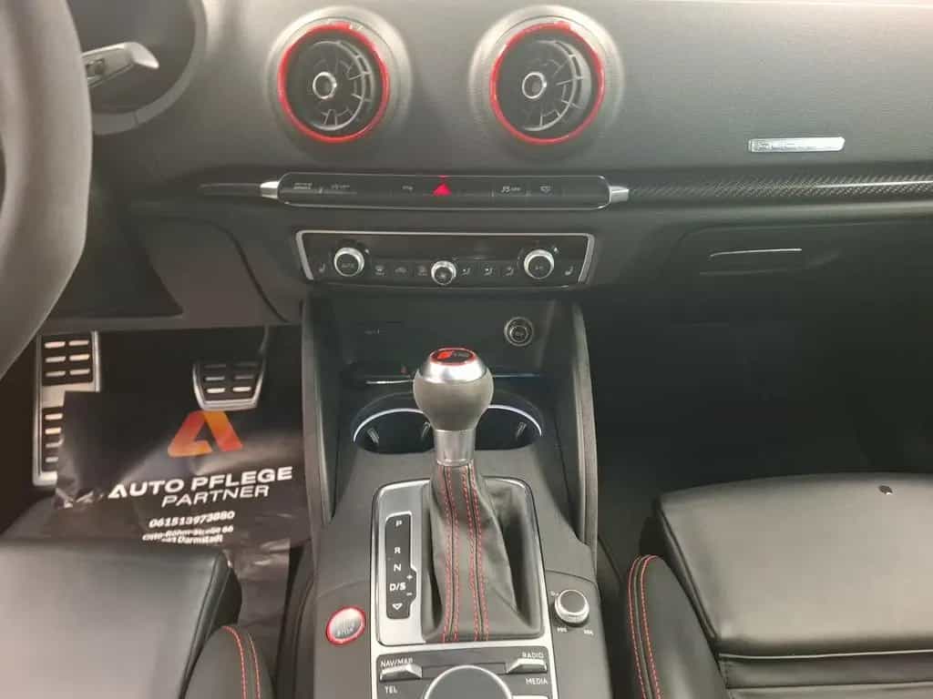 Audi RS3 RS 3 2.5 TFSI quattro Limousine Matrix Pano B&O 11/2019-photo-9