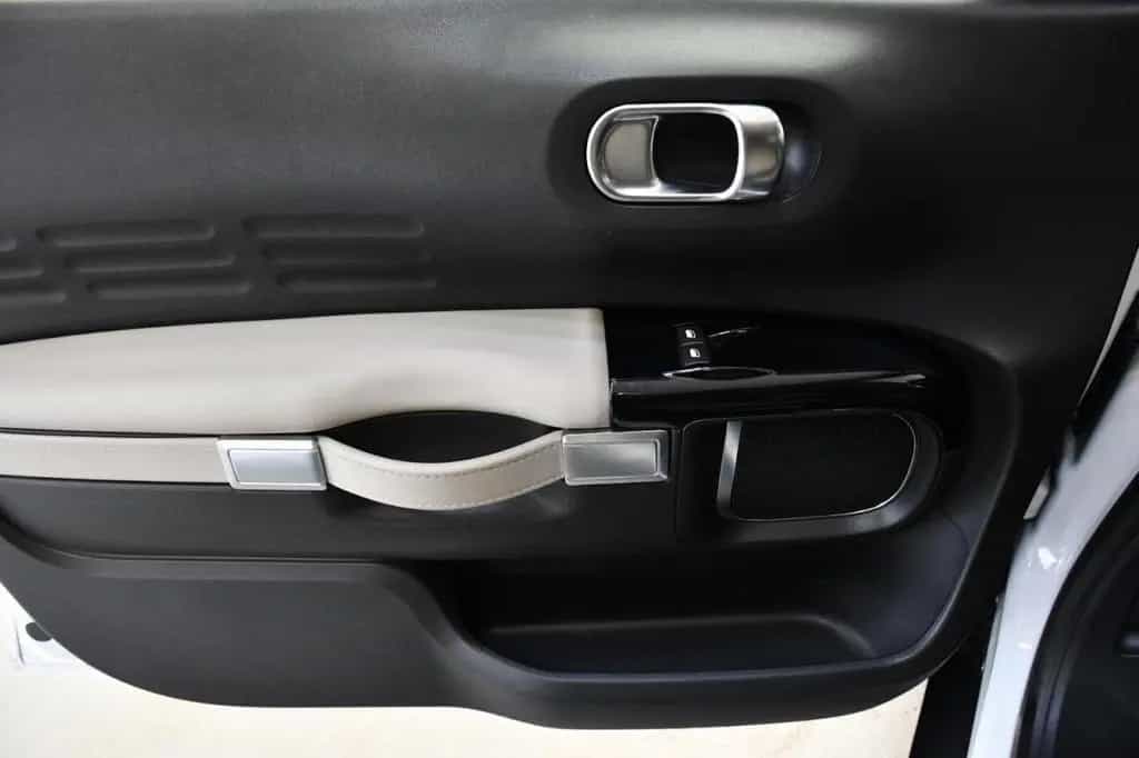 Citroën C4 Cactus Aut. APP*TW*NAV*CAM*SHZ*KEY Klima 04/2018-photo-15