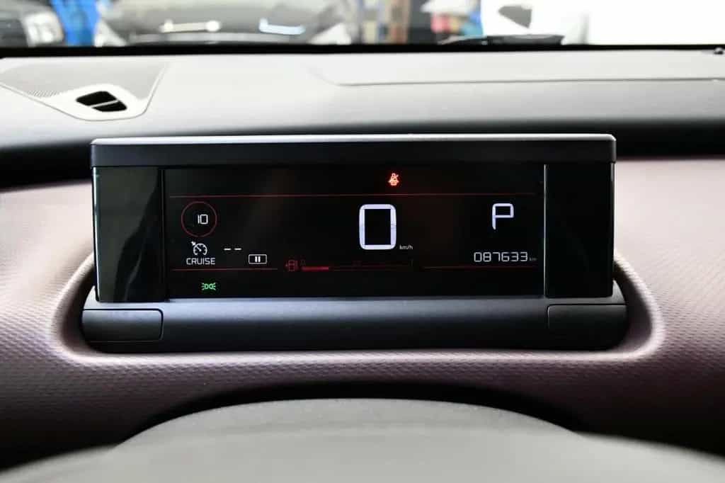 Citroën C4 Cactus Aut. APP*TW*NAV*CAM*SHZ*KEY Klima 04/2018-photo-18