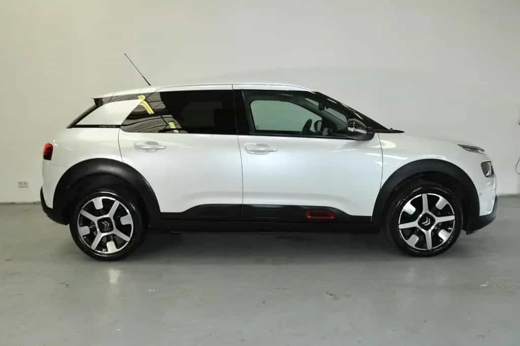 Citroën C4 Cactus Aut. APP*TW*NAV*CAM*SHZ*KEY Klima 04/2018-photo-4