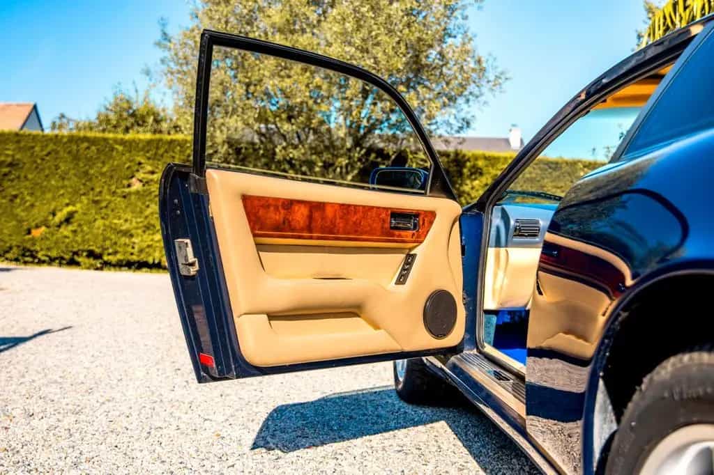 Aston Martin V8 Vantage Volante 09/1997-photo-20