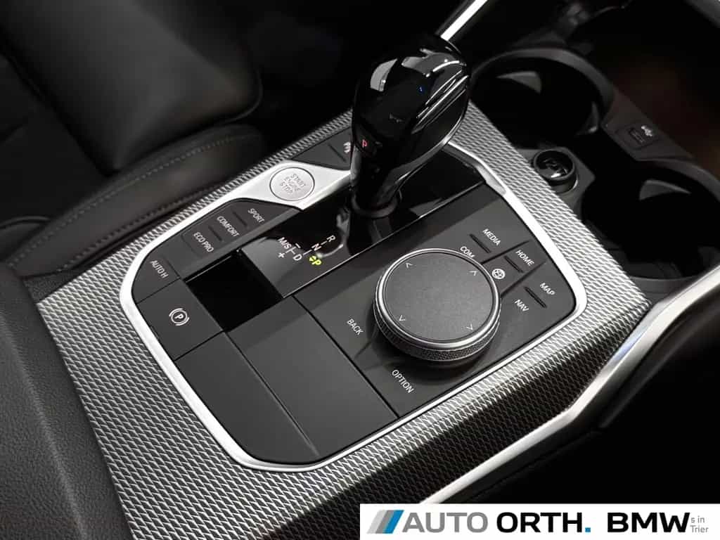 BMW 320 d Limousine AUT. M-SPORT NAVI KAMERA ACC HIFI 03/2021-photo-20