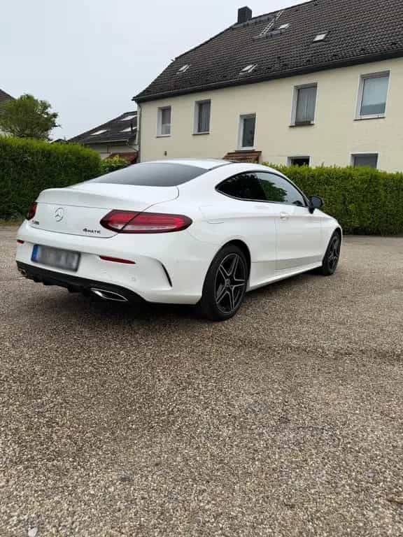 Mercedes-Benz C 200 4M COUPÉ AMG Line Automatik 02/2020-photo-3
