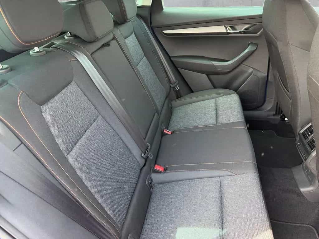 Skoda Karoq 1.0 TSI CLEVER 5JG+LED+APP+2xSHZ+GRA+DAB 08/2022-photo-15