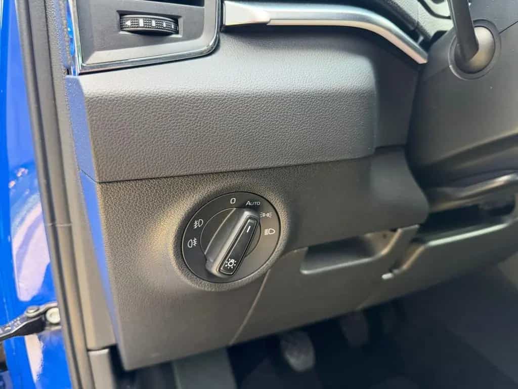 Skoda Karoq 1.0 TSI CLEVER 5JG+LED+APP+2xSHZ+GRA+DAB 08/2022-photo-16