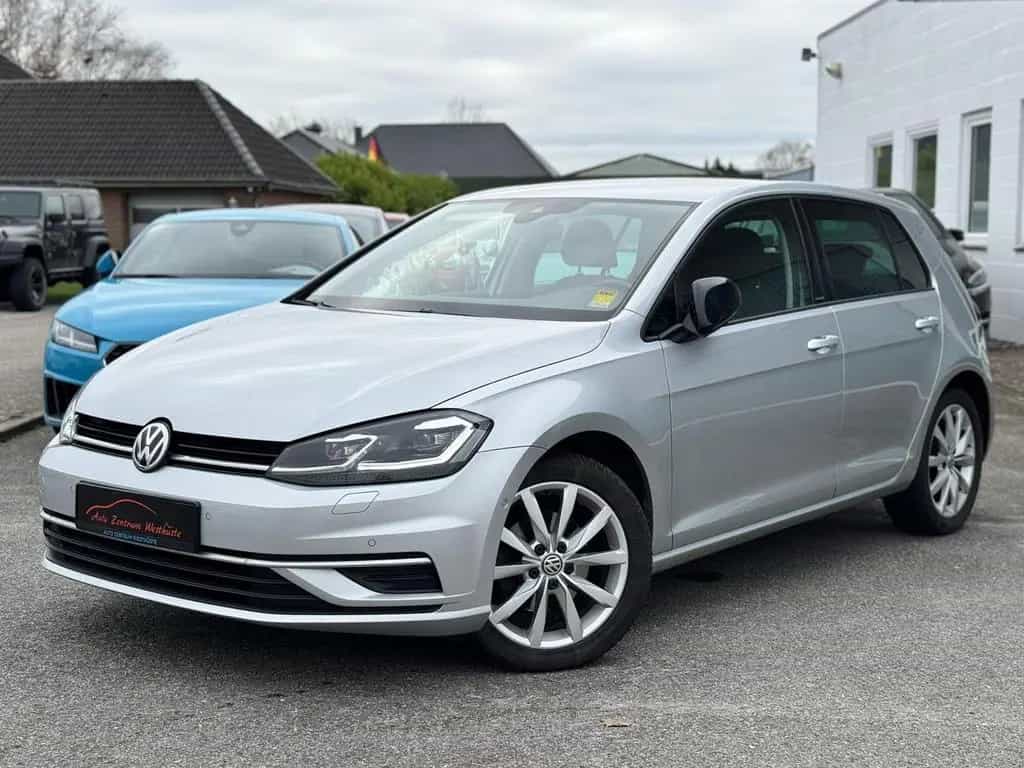 Volkswagen Golf 1.5 TSI  IQ.DRIVE Matrix ACC Navi PDC 06/2019-photo-1