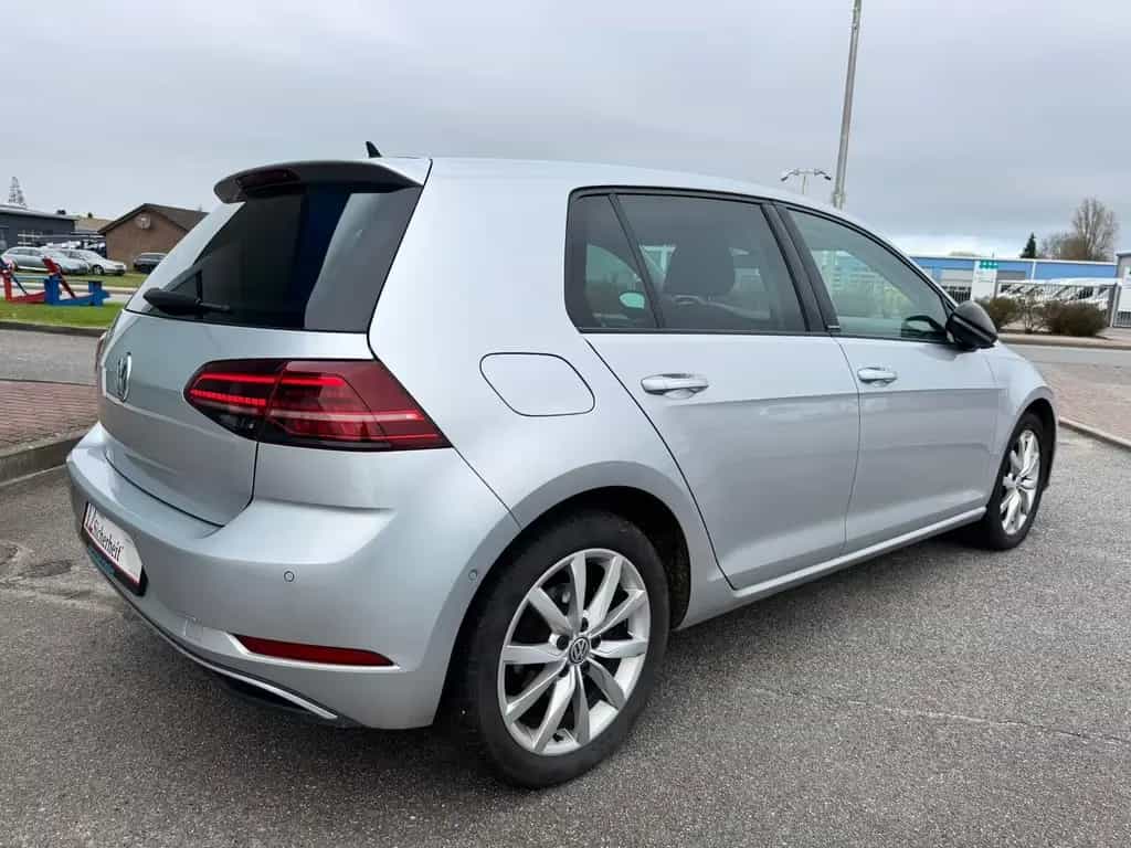Volkswagen Golf 1.5 TSI  IQ.DRIVE Matrix ACC Navi PDC 06/2019-photo-10