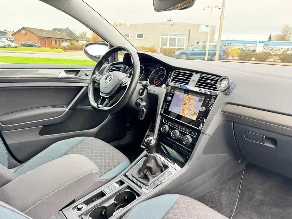 Volkswagen Golf 1.5 TSI  IQ.DRIVE Matrix ACC Navi PDC 06/2019-photo-11