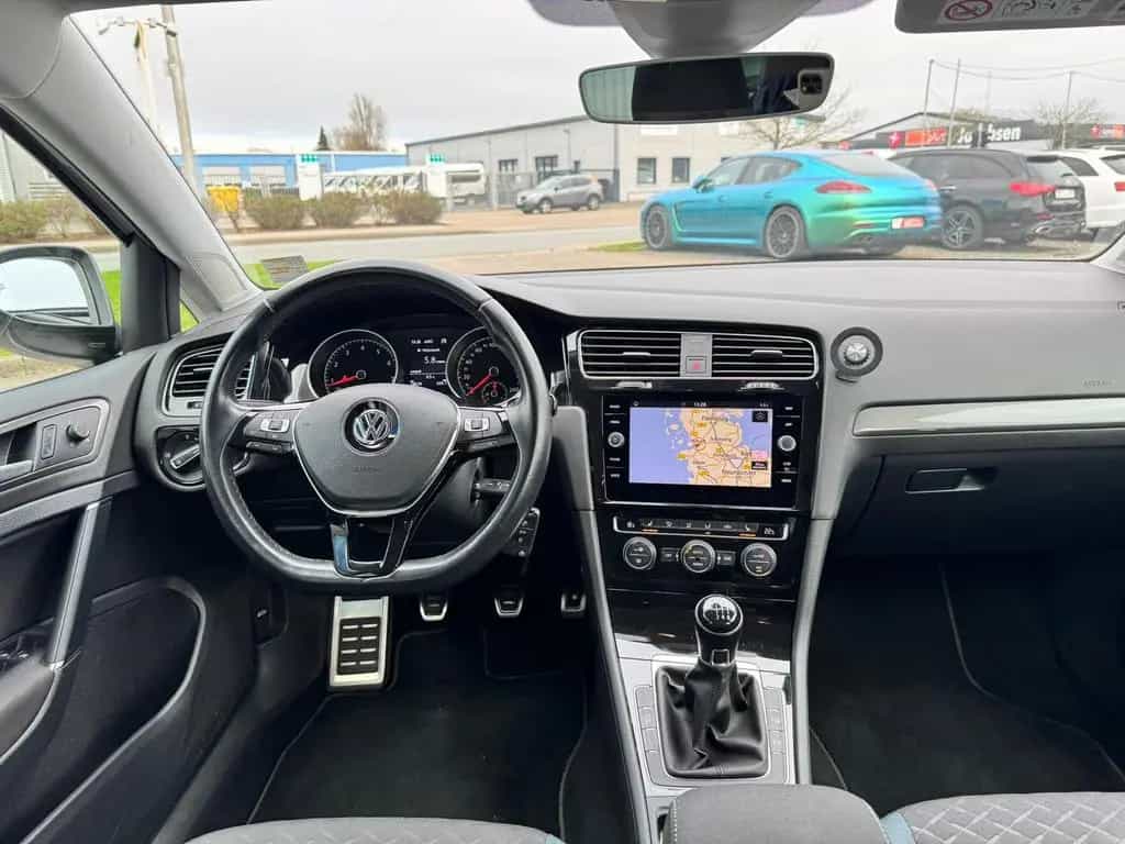 Volkswagen Golf 1.5 TSI  IQ.DRIVE Matrix ACC Navi PDC 06/2019-photo-20