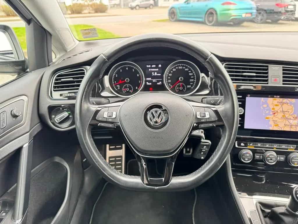 Volkswagen Golf 1.5 TSI  IQ.DRIVE Matrix ACC Navi PDC 06/2019-photo-21