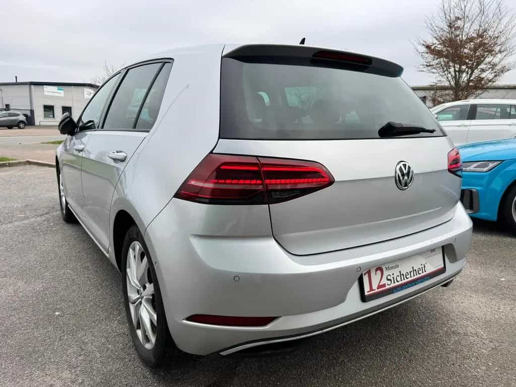 Volkswagen Golf 1.5 TSI  IQ.DRIVE Matrix ACC Navi PDC 06/2019-photo-5