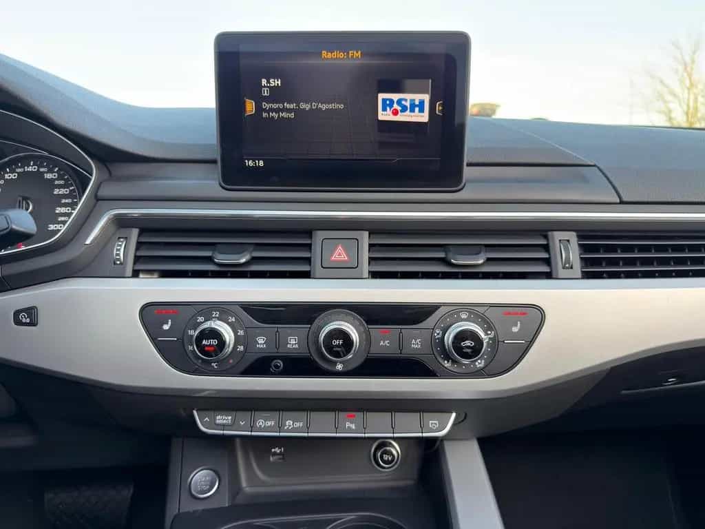 Audi A5 40 TFSI Cabrio S-Tronic PDC SHZ AppConnect 02/2019-photo-31