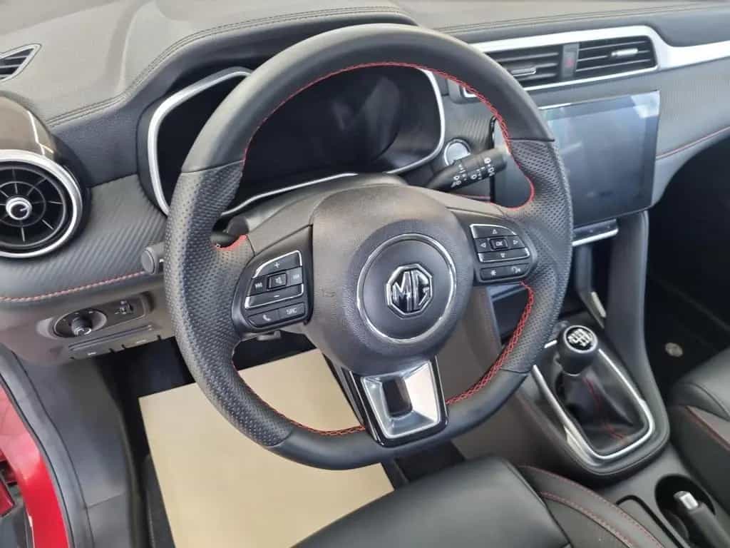 MG ZS Luxury Ganzjahresreifen Bluetooth Navi LED 03/2024-photo-12