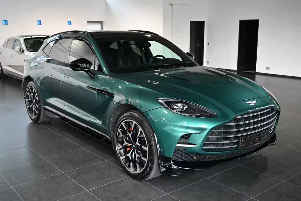 Aston Martin DBX 707 / Racing Green / Garantie 2027 / AHK 02/2024-photo-0