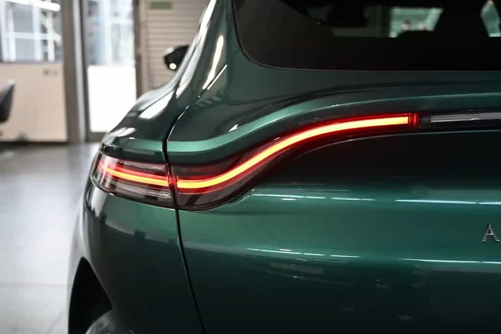 Aston Martin DBX 707 / Racing Green / Garantie 2027 / AHK 02/2024-photo-14