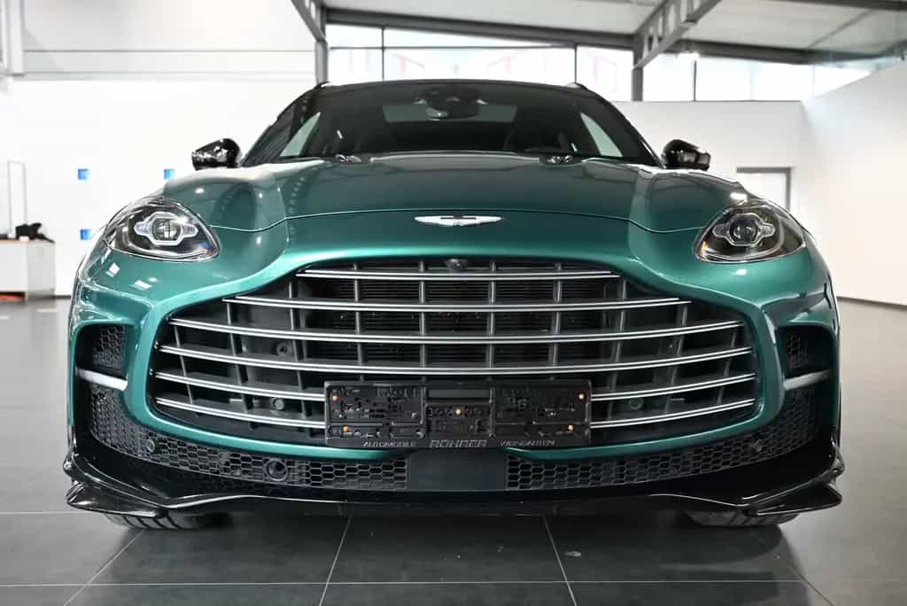 Aston Martin DBX 707 / Racing Green / Garantie 2027 / AHK 02/2024-photo-3