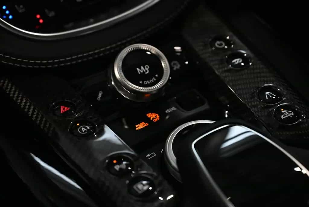 Aston Martin DBX 707 / Racing Green / Garantie 2027 / AHK 02/2024-photo-39