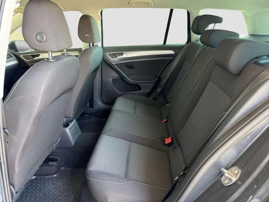 Volkswagen Golf Trendline Bluetooth Sitzheizung PDC v+h 03/2019-photo-12