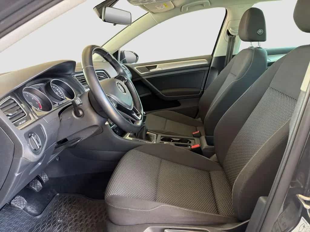Volkswagen Golf Trendline Bluetooth Sitzheizung PDC v+h 03/2019-photo-9
