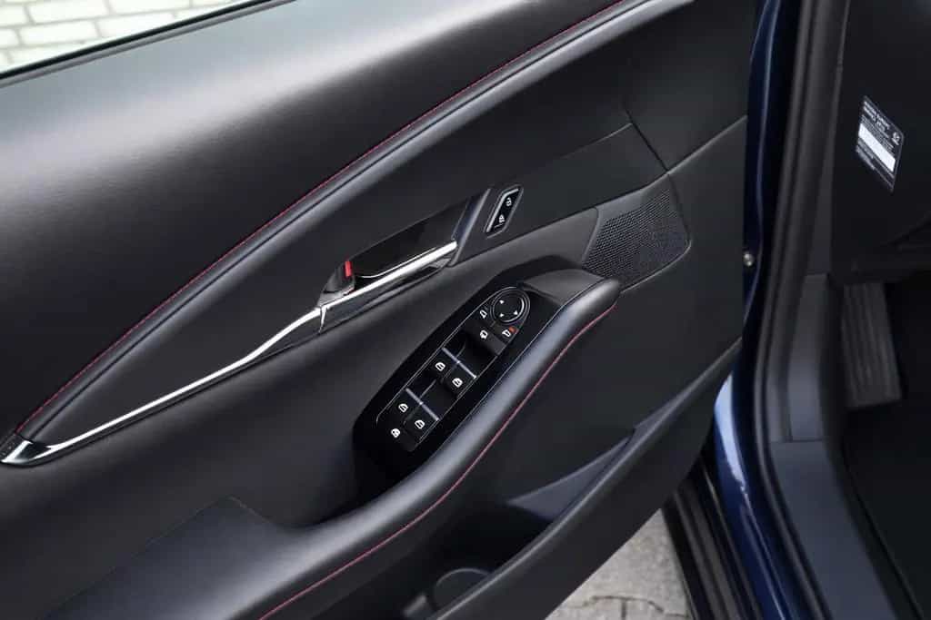 Mazda CX-30 Aut. HOMURA SoMo /ACC/HeadUp/AC&AA/KeyLess 06/2022-photo-13