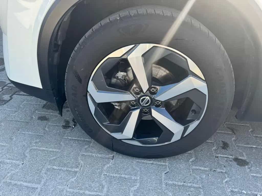 Nissan Qashqai 1.3 DIG-T N-Connecta 140PS 6MT AHK 12/2021-photo-23