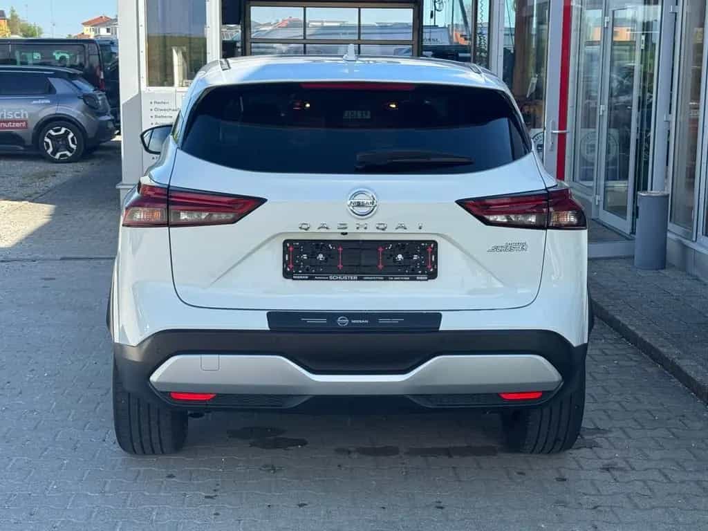 Nissan Qashqai 1.3 DIG-T N-Connecta 140PS 6MT AHK 12/2021-photo-2