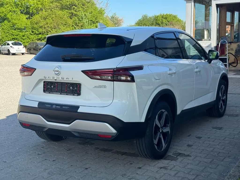 Nissan Qashqai 1.3 DIG-T N-Connecta 140PS 6MT AHK 12/2021-photo-3