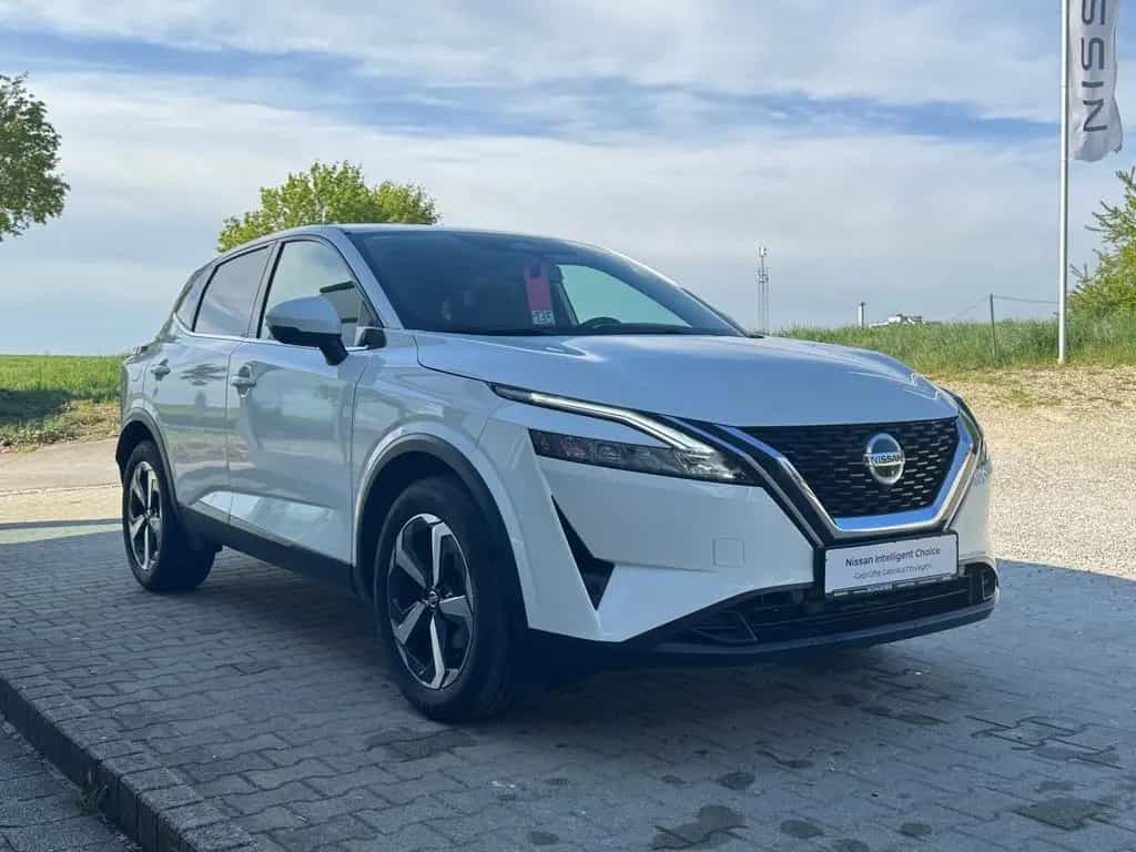 Nissan Qashqai 1.3 DIG-T N-Connecta 140PS 6MT AHK 12/2021-photo-4
