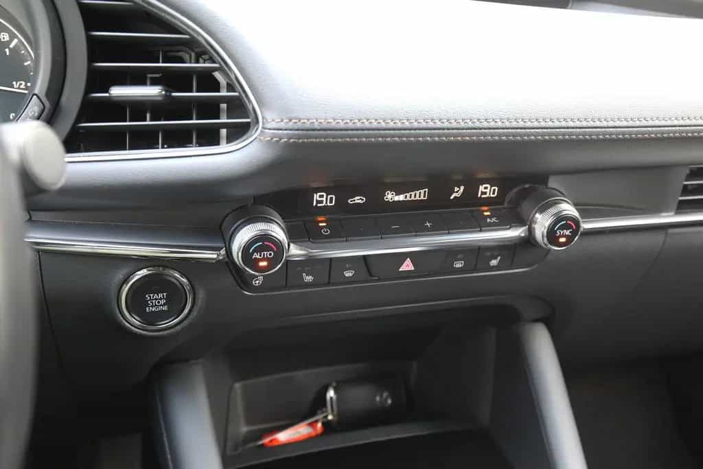 Mazda 3 Selection DESIGN-P/PREMIUM-P/360°/BOSE/A18/WKR 10/2022-photo-9