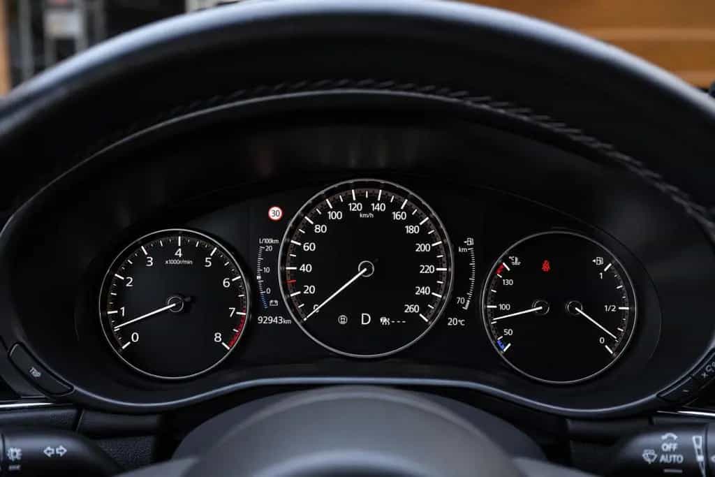 Mazda 3 SELECTION Aut. DESI-P /ACC/KeyLess/rKamera/AHK 05/2019-photo-12