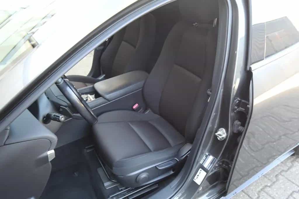 Mazda 3 SELECTION Aut. DESI-P /ACC/KeyLess/rKamera/AHK 05/2019-photo-15