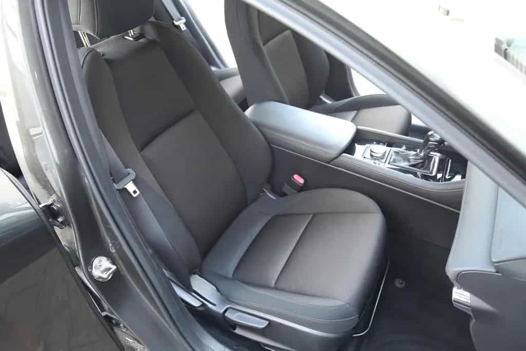 Mazda 3 SELECTION Aut. DESI-P /ACC/KeyLess/rKamera/AHK 05/2019-photo-16