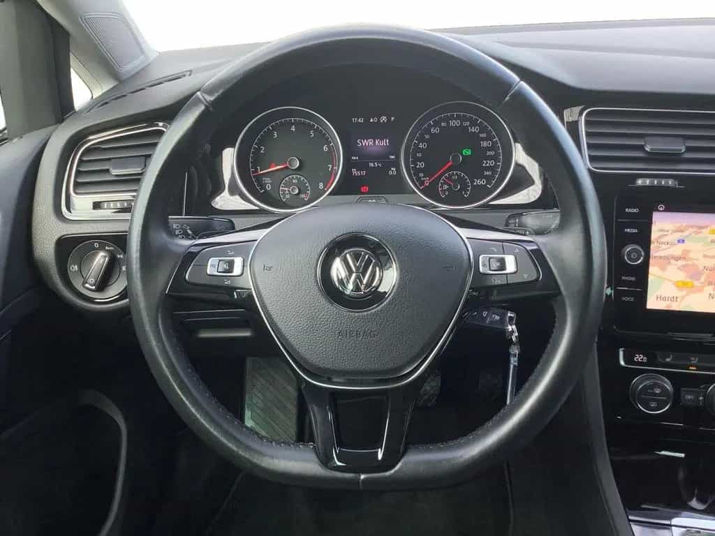 Volkswagen Golf VII 1.4 TSI DSG R-line Highline LED Navi SH 05/2017-photo-11