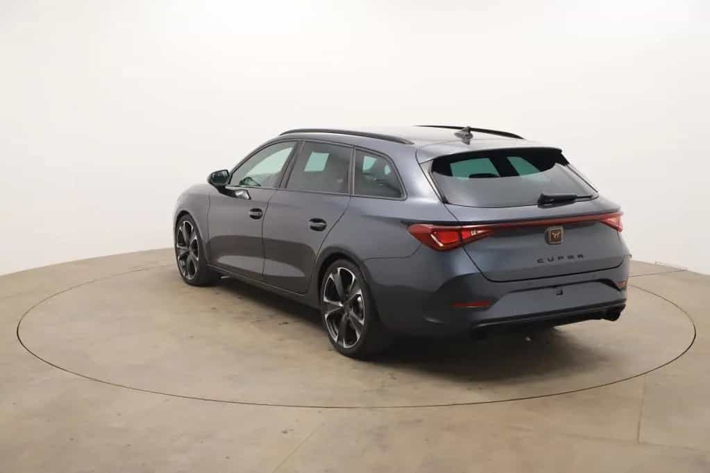 Cupra Leon SP VZ 2.0 TSI 180kW DSG LED*RFK*AHK*ACC*NAV 03/2024-photo-3