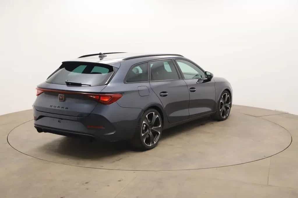 Cupra Leon SP VZ 2.0 TSI 180kW DSG LED*RFK*AHK*ACC*NAV 03/2024-photo-4