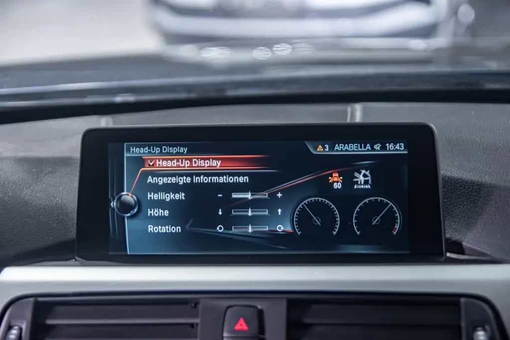 BMW 320 d Touring xDrive M Sport HUD/Pano/HiFi/LED 03/2017-photo-19