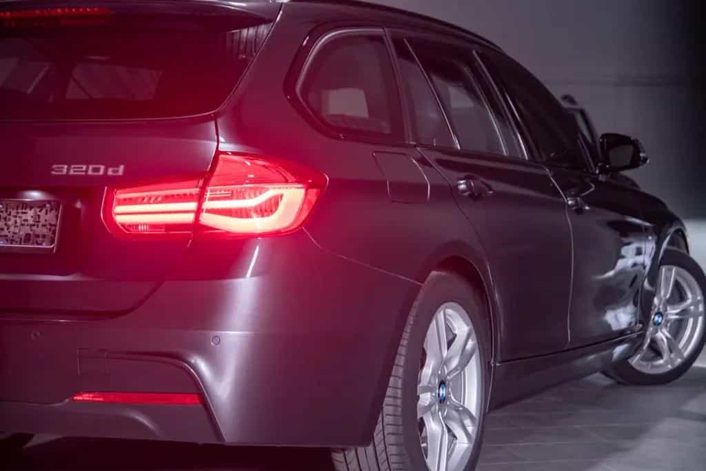 BMW 320 d Touring xDrive M Sport HUD/Pano/HiFi/LED 03/2017-photo-3
