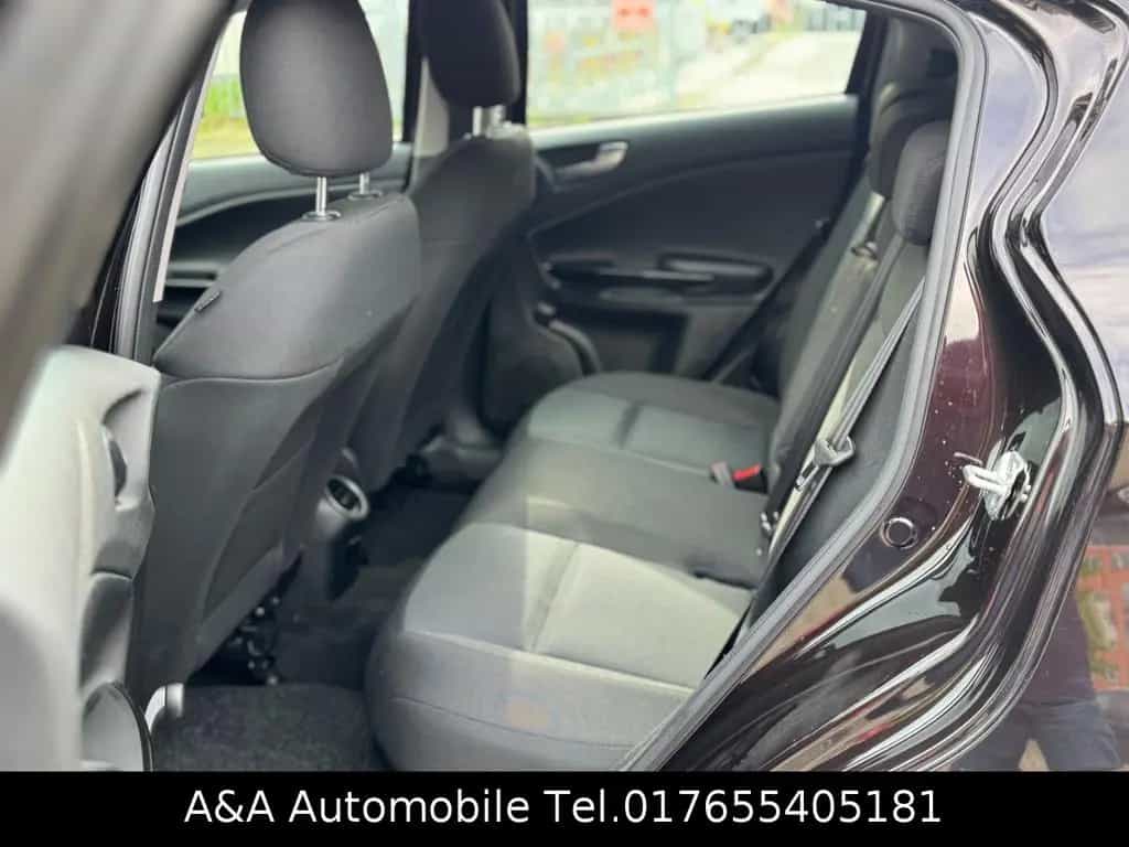 Alfa Romeo Giulietta Super 1.4 TÜV Neu Garantie inkl. 09/2012-photo-13